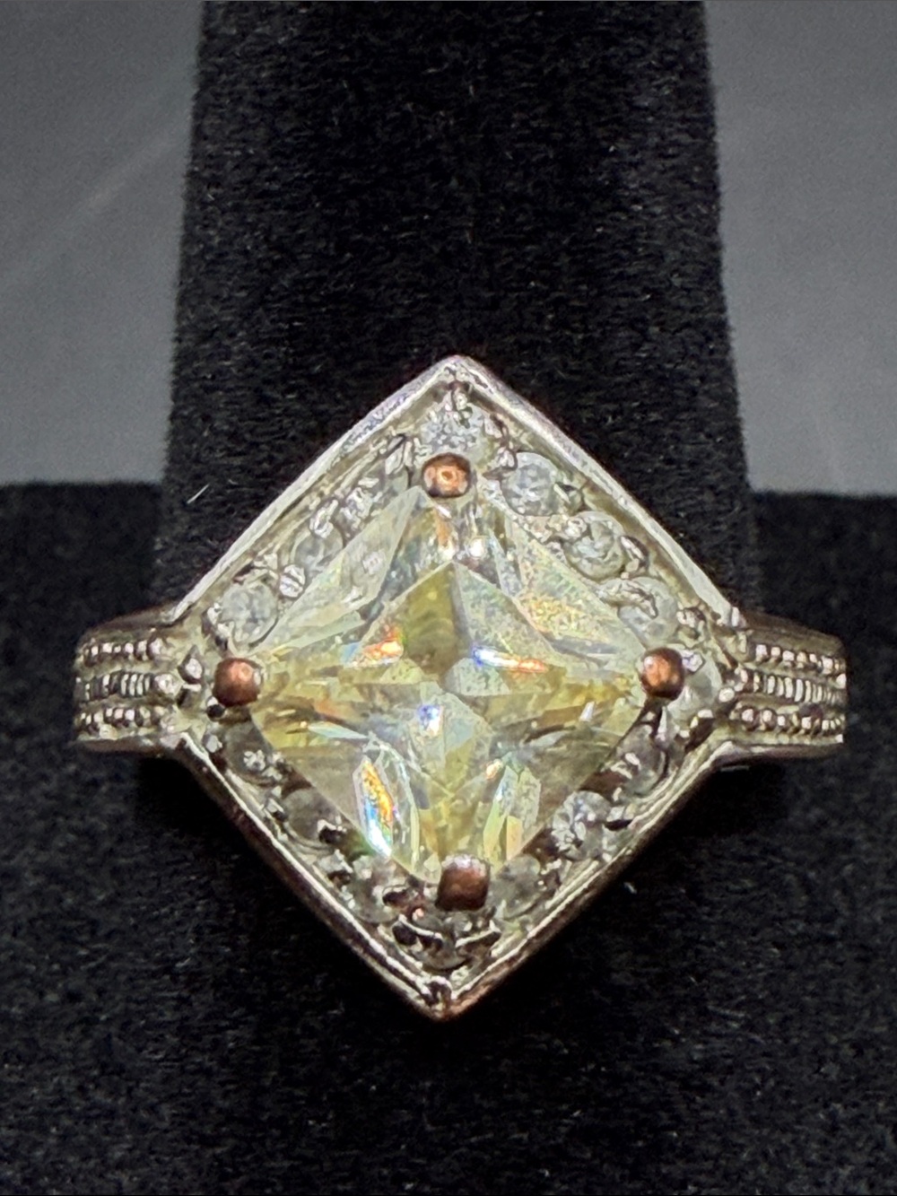 Yellow Faceted Glass Gemstone Crystal Statement Ring Costume Fashion Jewelry